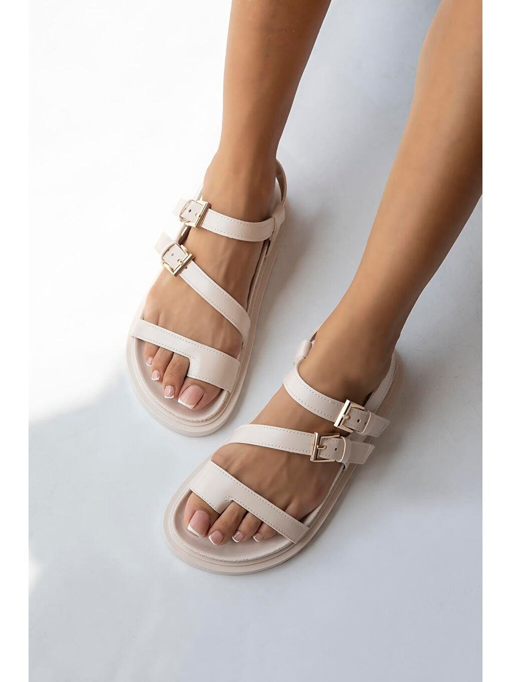 Mira  Kadın  Parmak Arası Deri  Sandalet Bej-1