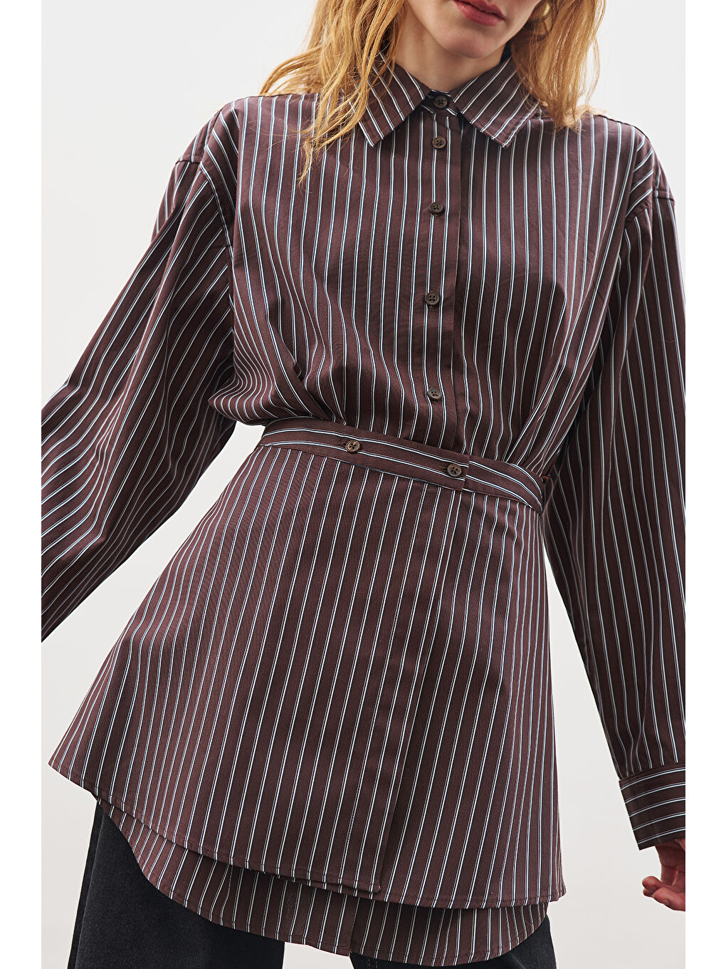 Mavi Bağlama Aksesuarlı Gömlek Kahve Çizgili-2