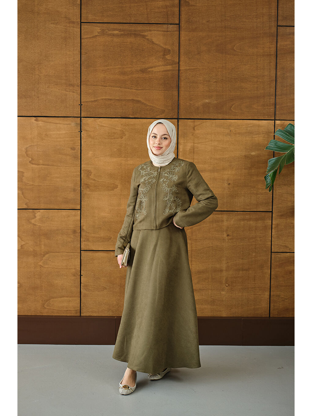 Kadın Nakışlı Nubuk Detay Takım Yeşil-3