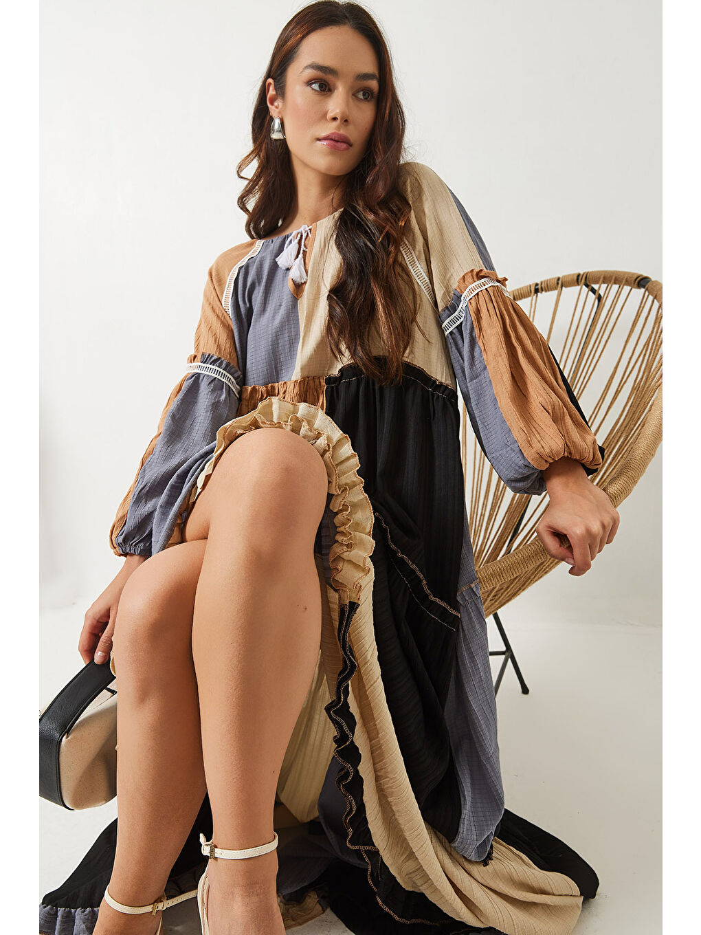 Ekru Kadın Gofre Parçalı Uzun Bohem Elbise