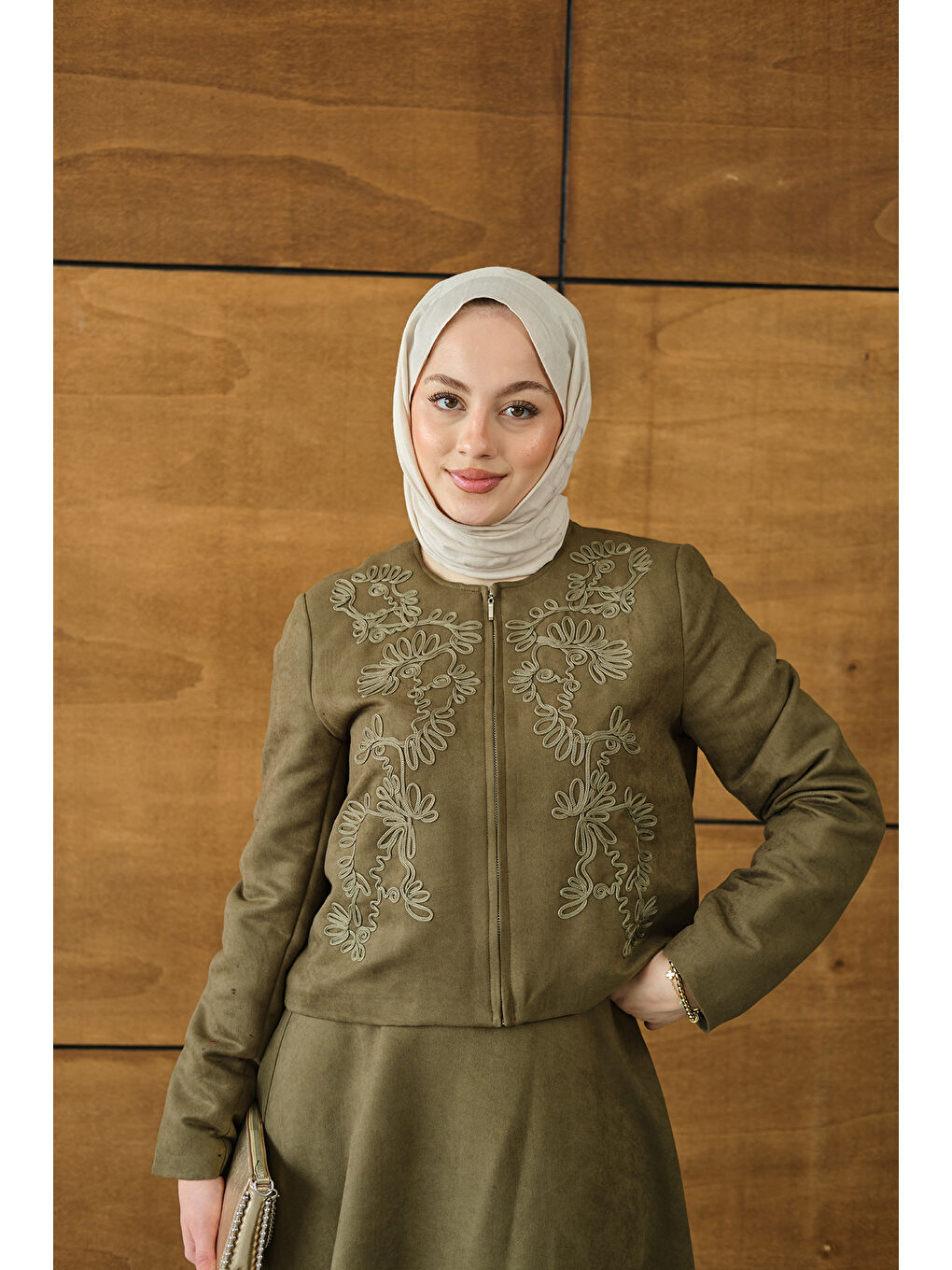 Kadın Nakışlı Nubuk Detay Takım Yeşil-4