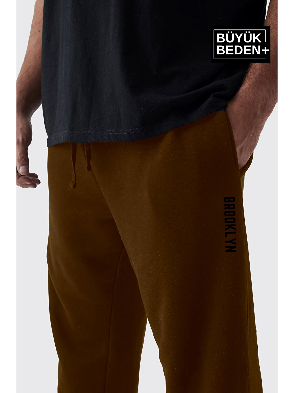 Kahverengi Brooklyn Baskılı İnce Büyük Beden Jogger Eşofman Altı SPR25EA53