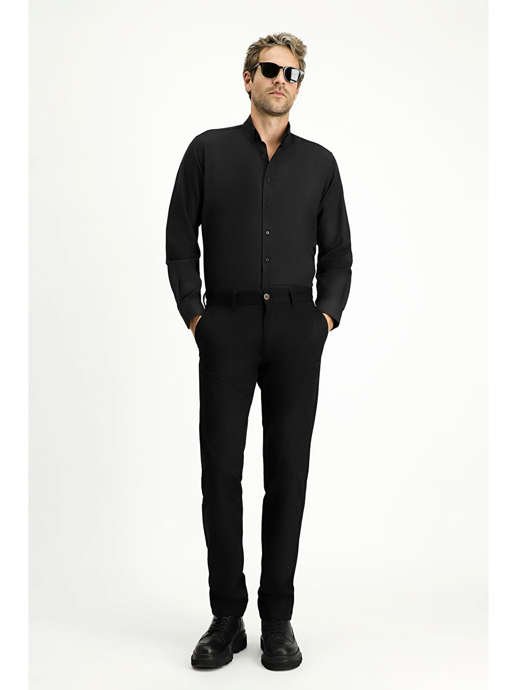 Siyah Uzun Kol Regular Fit Düğmeli Yaka Oxford Pamuklu Kolay Ütülenebilir Büyük Beden Gömlek-1