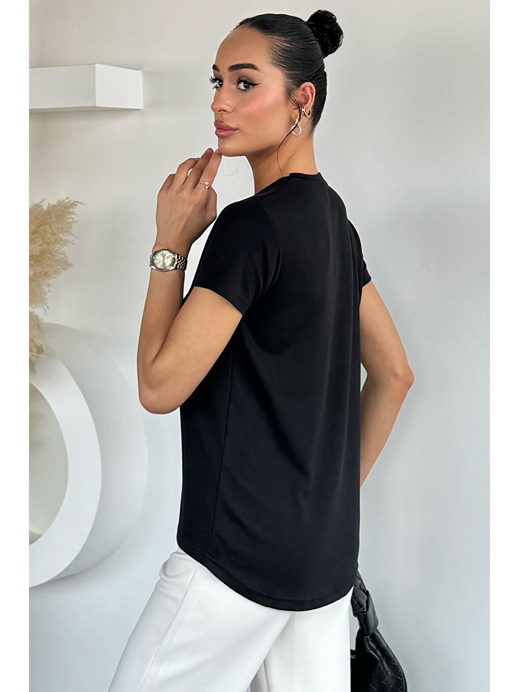 Siyah Kadın V Yaka Basic Tişört-3