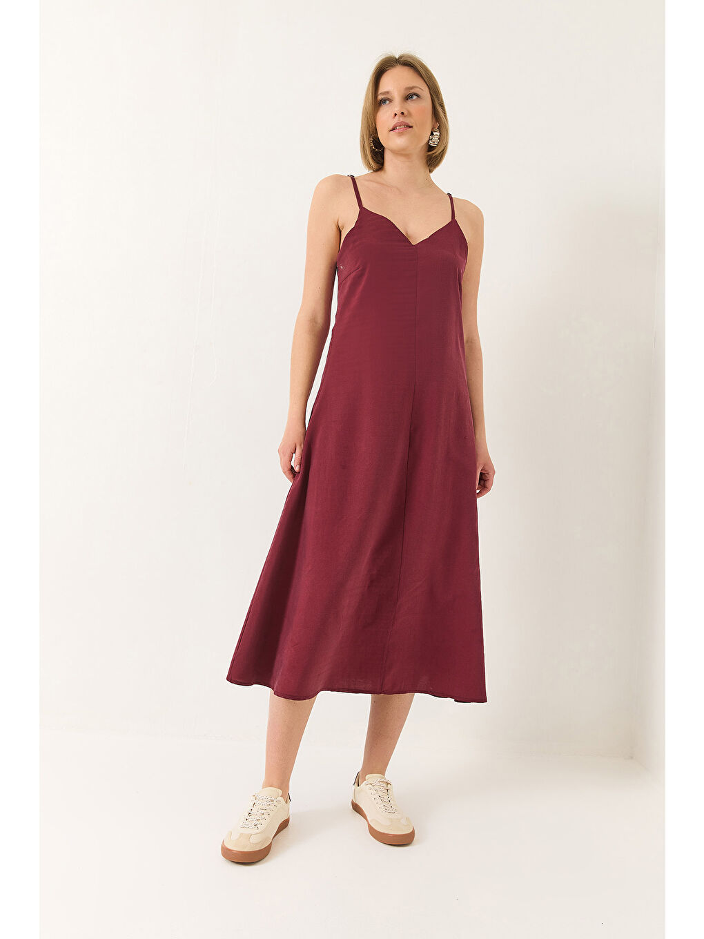 Bordo Kadın V Yaka İnce Askılı Gizli Fermuarlı Astarlı Modal Elbise-2