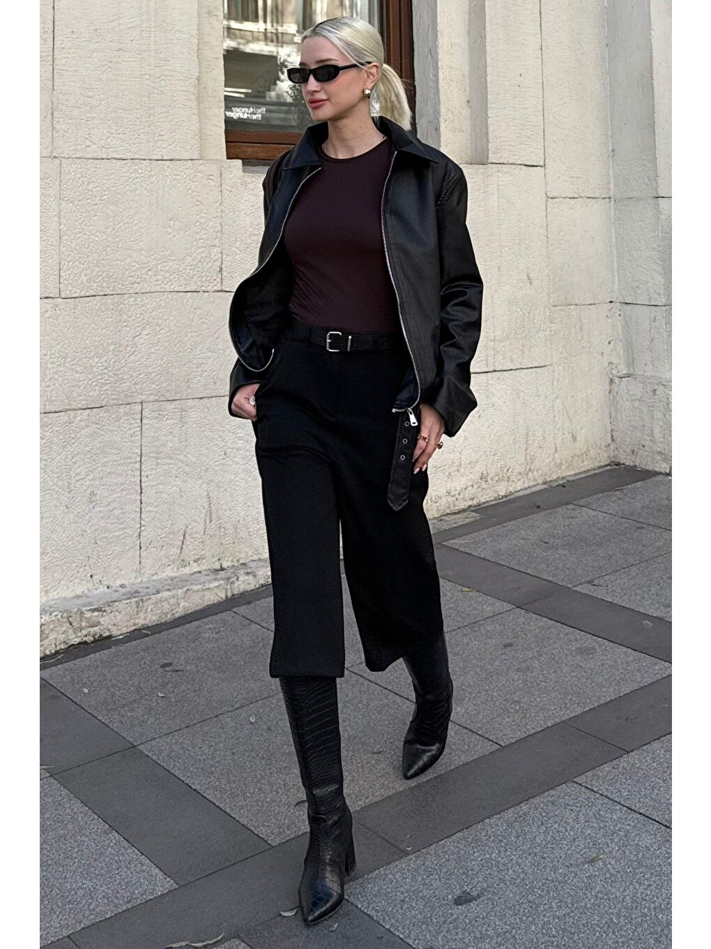 Siyah Yüksek Bel Kloş Kadın Bermuda Şort Mg2590-5