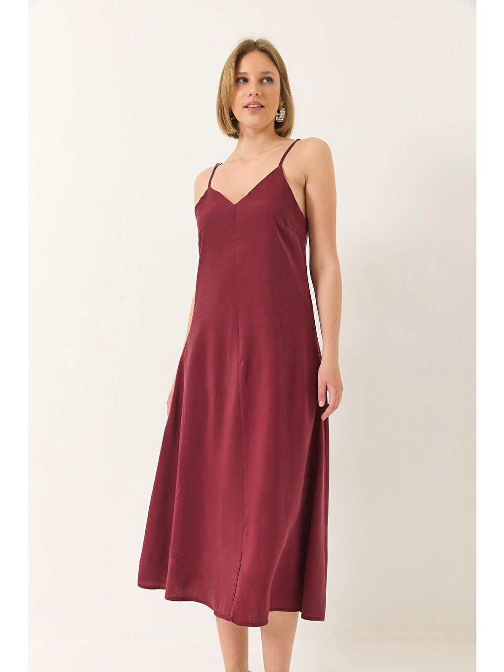 Bordo Kadın V Yaka İnce Askılı Gizli Fermuarlı Astarlı Modal Elbise-4