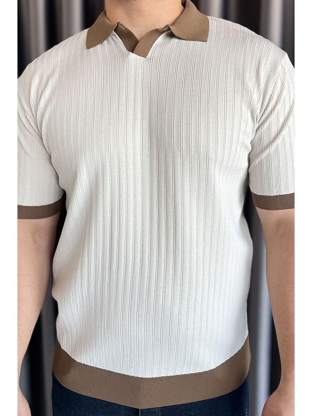 Bej Polo Yaka Çizgi Desenli Erkek Triko Tişört-3