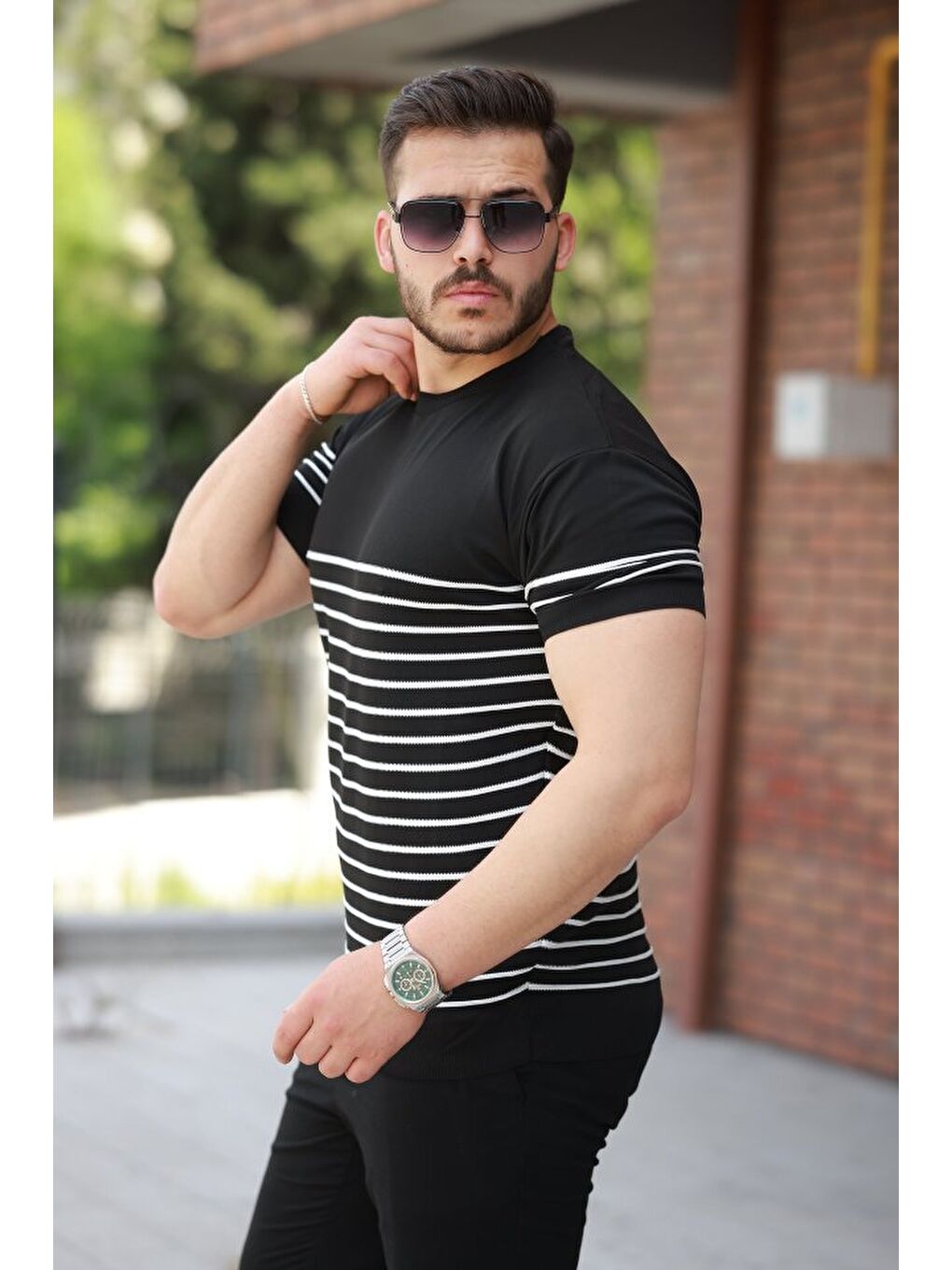 Siyah Erkek çizgi Desenli Bisiklet Yaka Kısa Kollu T-sihrt-1