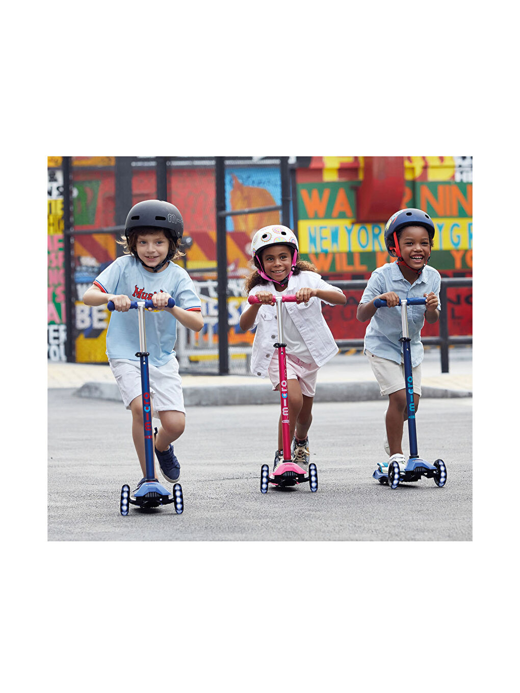 Maxi Deluxe LED 3 Tekerlekli Scooter Red-3