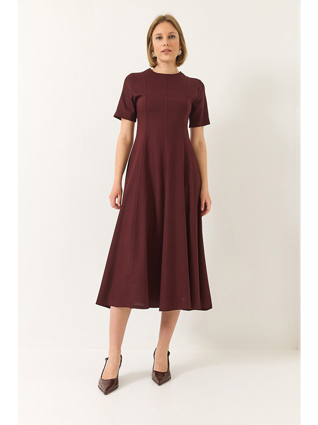 Bordo Kadın Godeli Kısa Kollu Midi Boy Gizli Fermuarlı Yazlık Elbise-1
