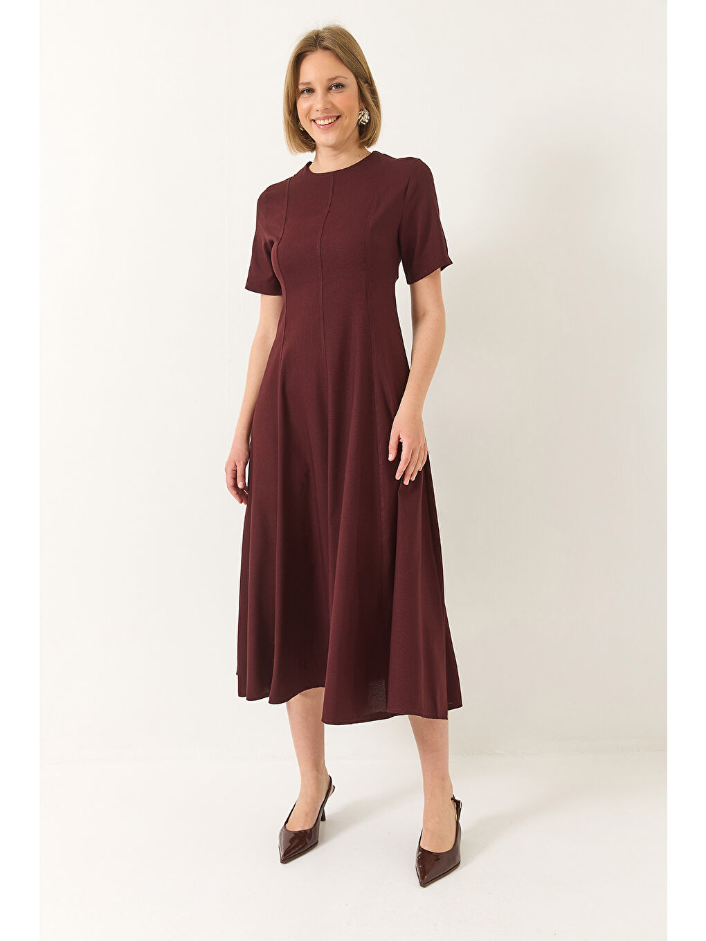 Bordo Kadın Godeli Kısa Kollu Midi Boy Gizli Fermuarlı Yazlık Elbise-4