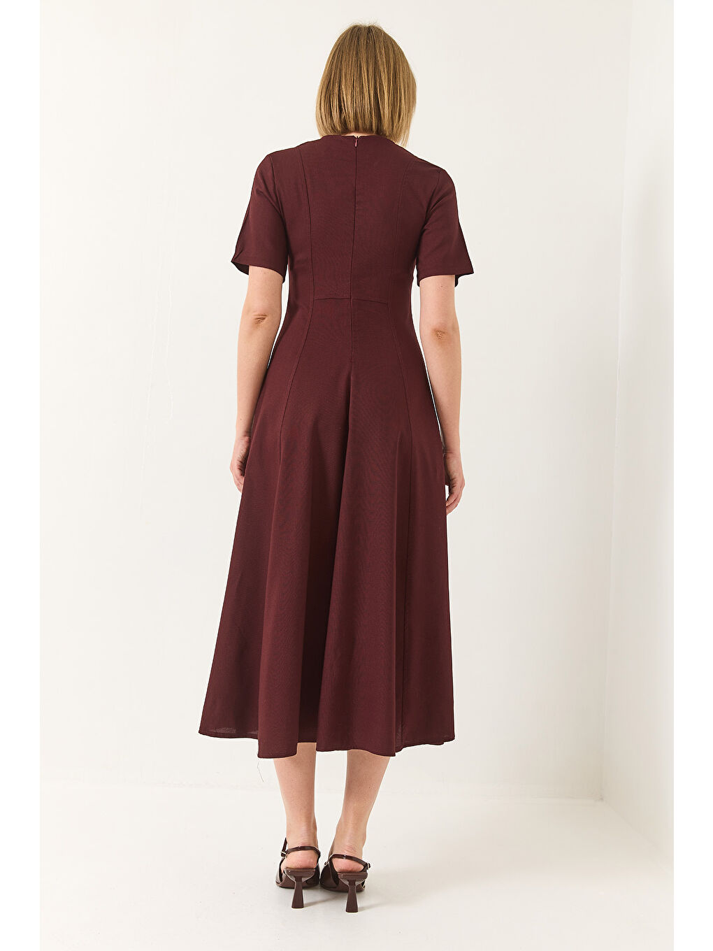 Bordo Kadın Godeli Kısa Kollu Midi Boy Gizli Fermuarlı Yazlık Elbise-7