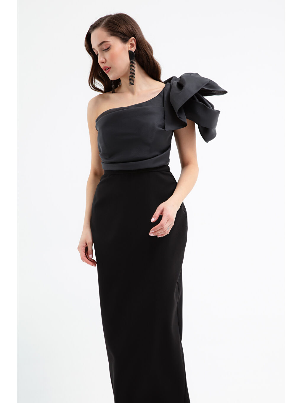 Kadın Siyah Tek Omuz Detaylı Söz Nişan Nikah Abiye Elbise-1