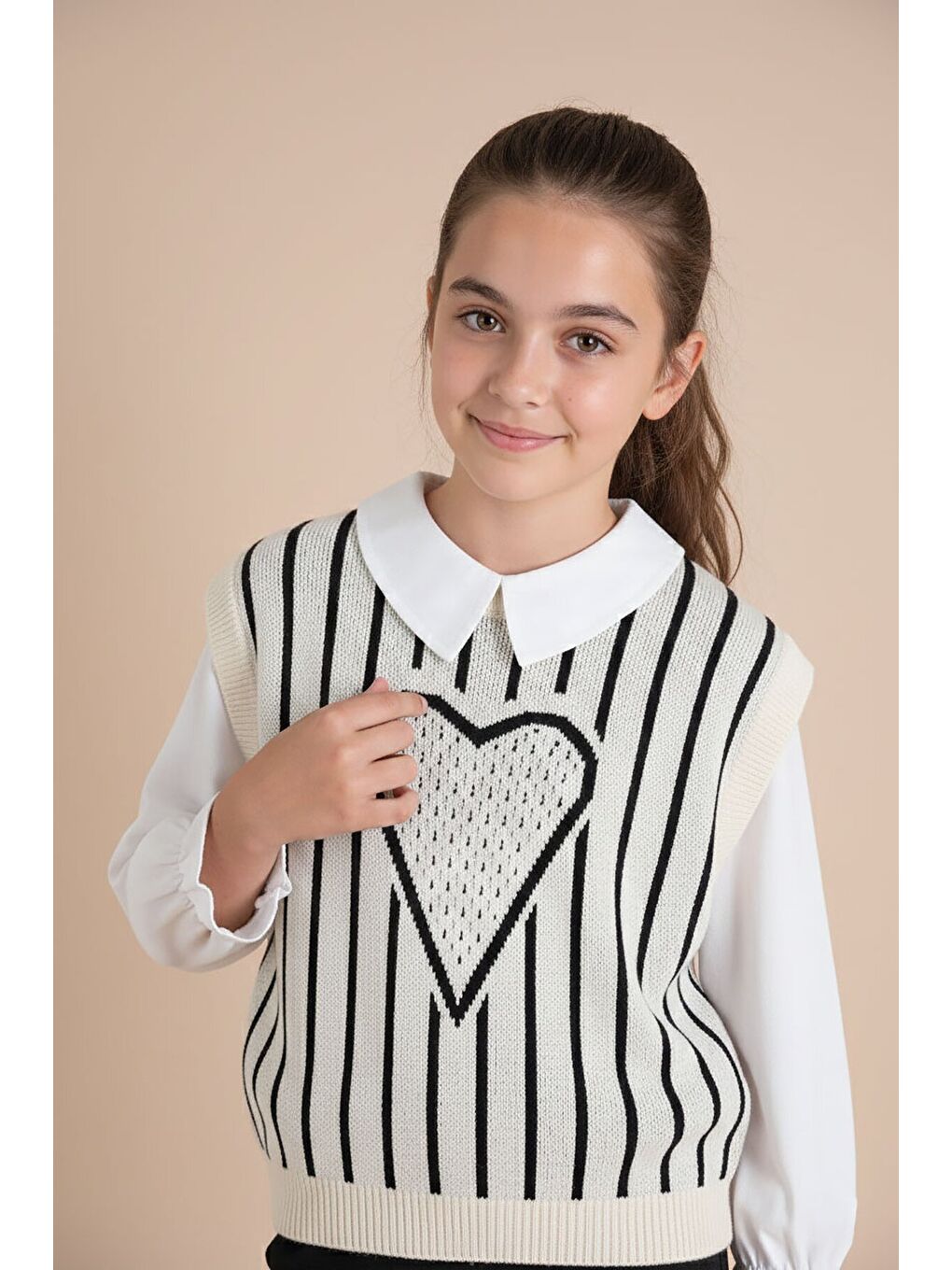 Siyah Kalp Desen Süveterli Gömlekli Kız Çocuk Pantolonlu 3lü Takım 23733-4