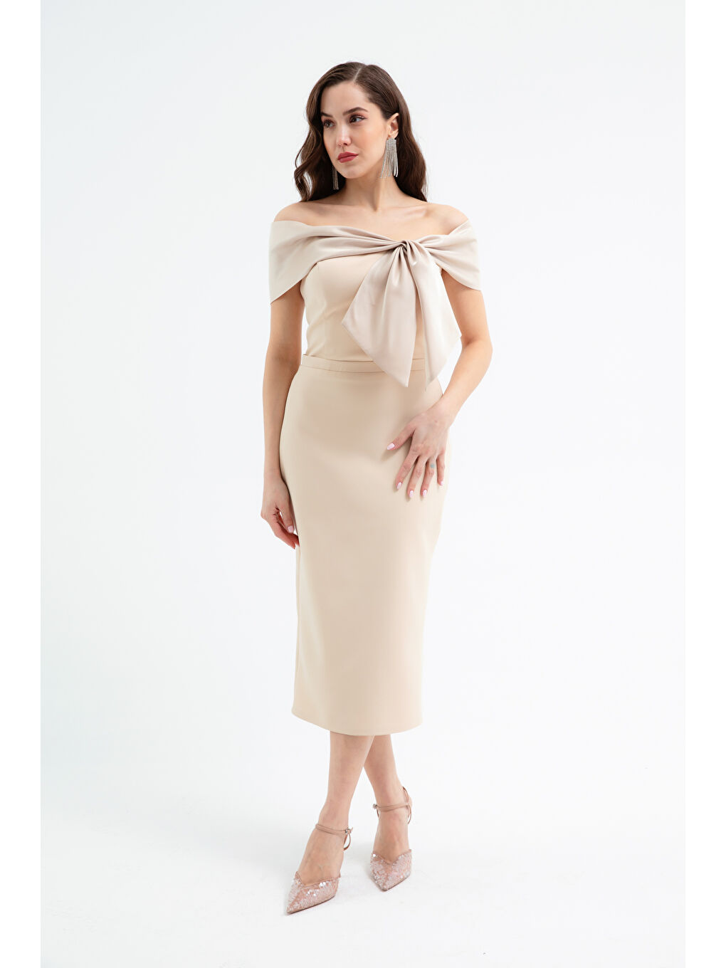 Kadın Bej Yaka Detaylı Söz Nişan Nikah Abiye Elbise-4