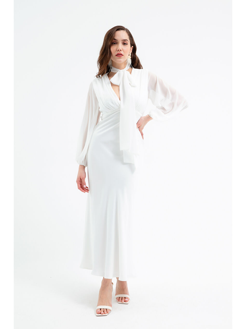 Kadın Beyaz Şifon Garnili Elbise-1