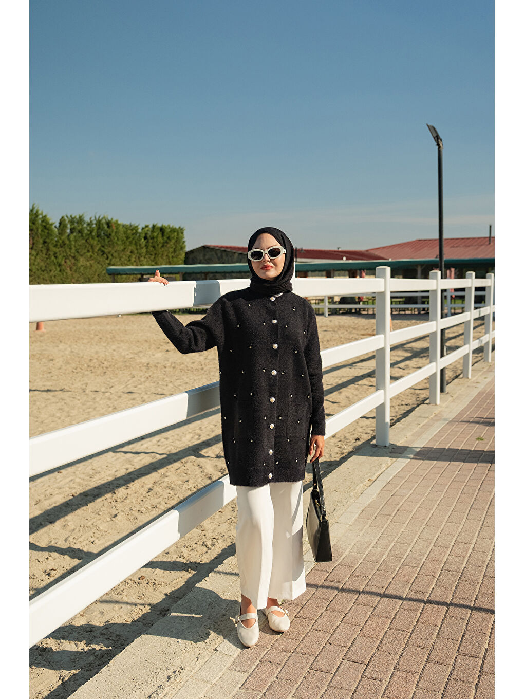 Kadın İnci Detay Triko Ceket Siyah-1