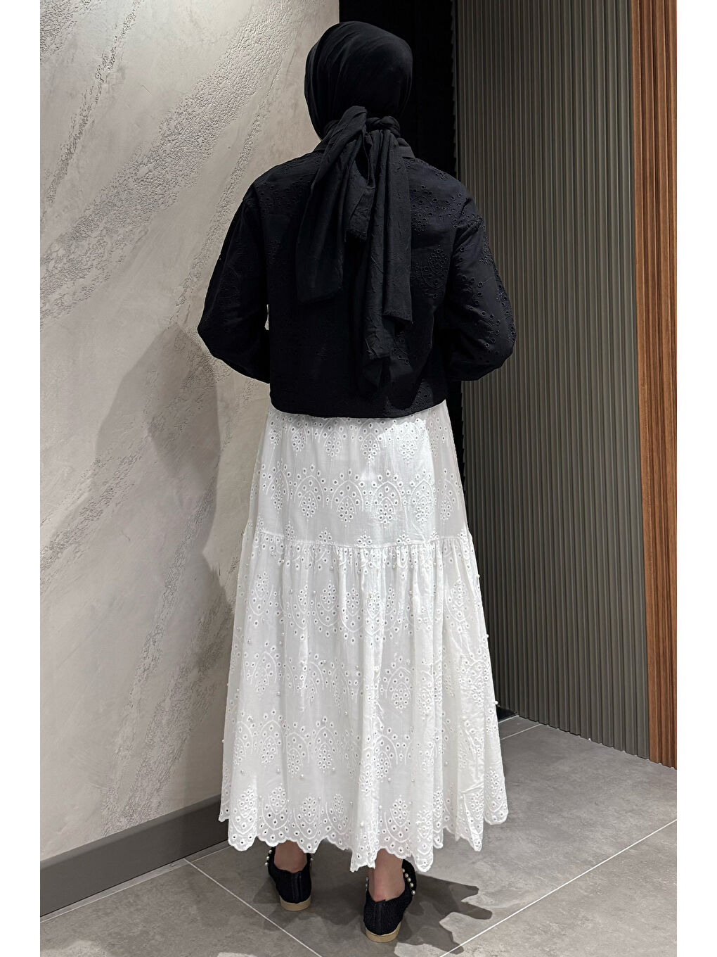 Ekru Kadın Bel Lastikli İnci Detaylı Fistolu Tesettür Etek-6