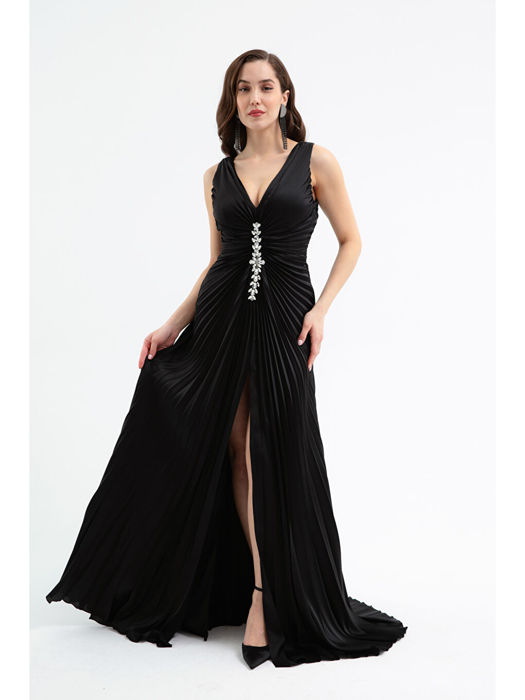 Kadın Siyah Taşlı Pilise Detaylı Uzun Abiye Elbise