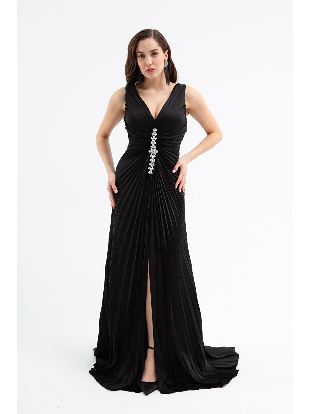 Kadın Siyah Taşlı Pilise Detaylı Uzun Abiye Elbise-1