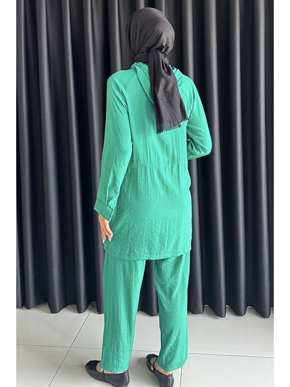 Yeşil Kapüşonlu Dantel Detaylı Tesettür Tunik Pantolon İkili Takım-6