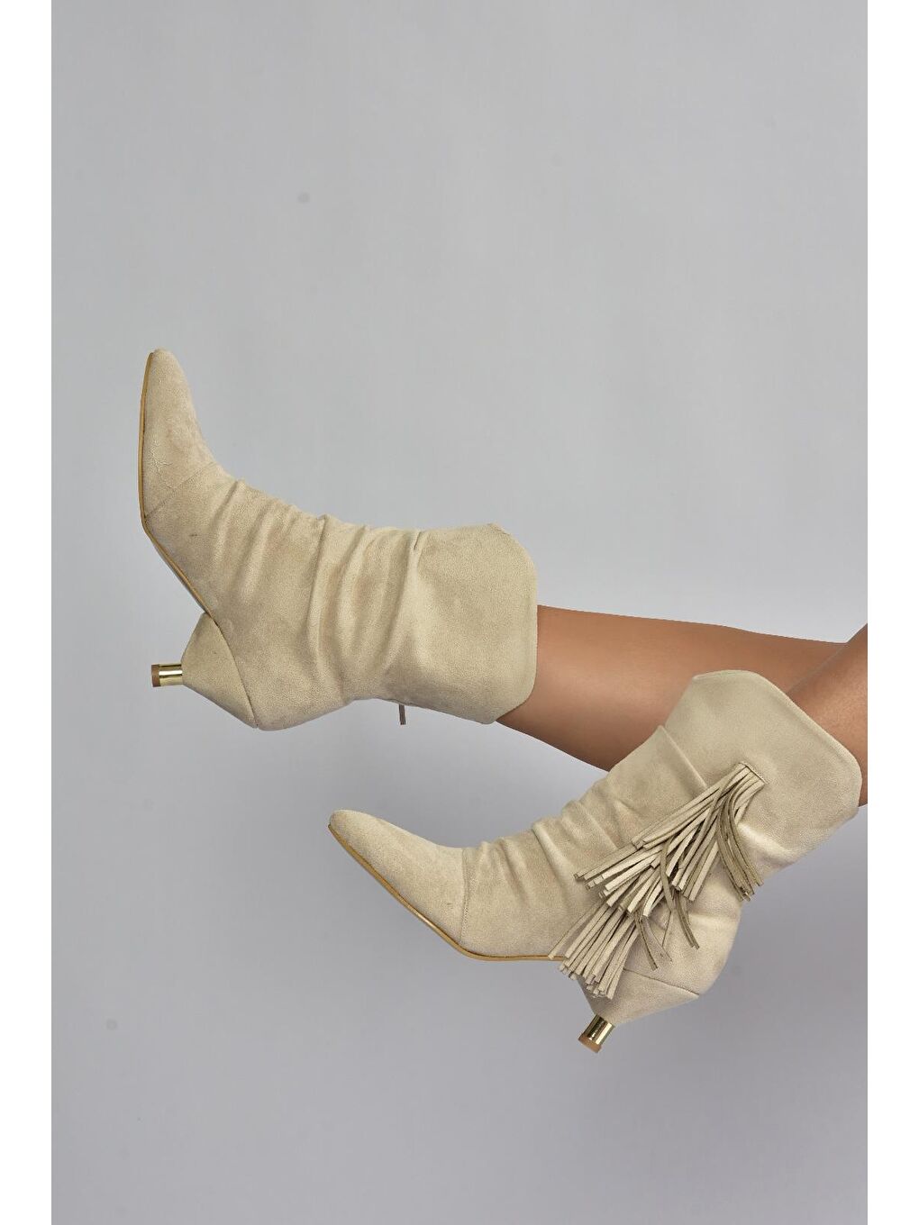 Bej Ten Kadın Bot V404022202-1