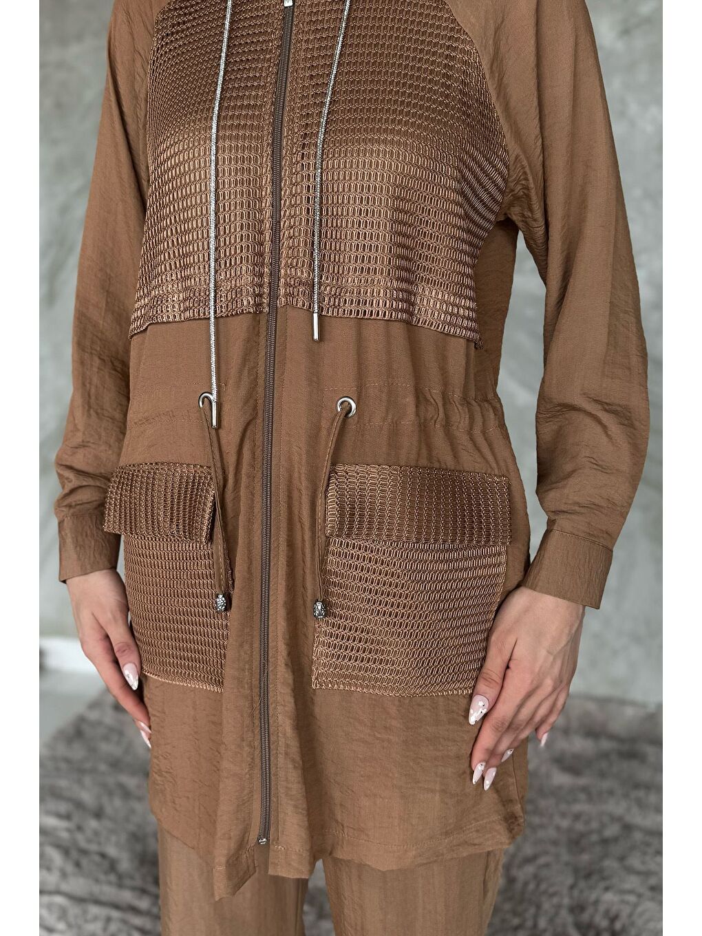 Bej Kapüşonlu Dantel Detaylı Tesettür Tunik Pantolon İkili Takım-2