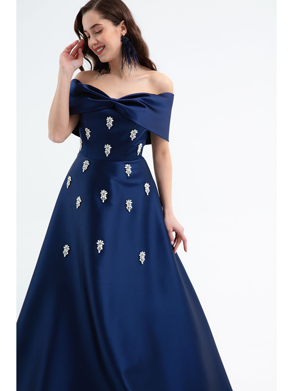 Kadın Lacivert Straplez Taşlı Uzun Saten Abiye Elbise-2