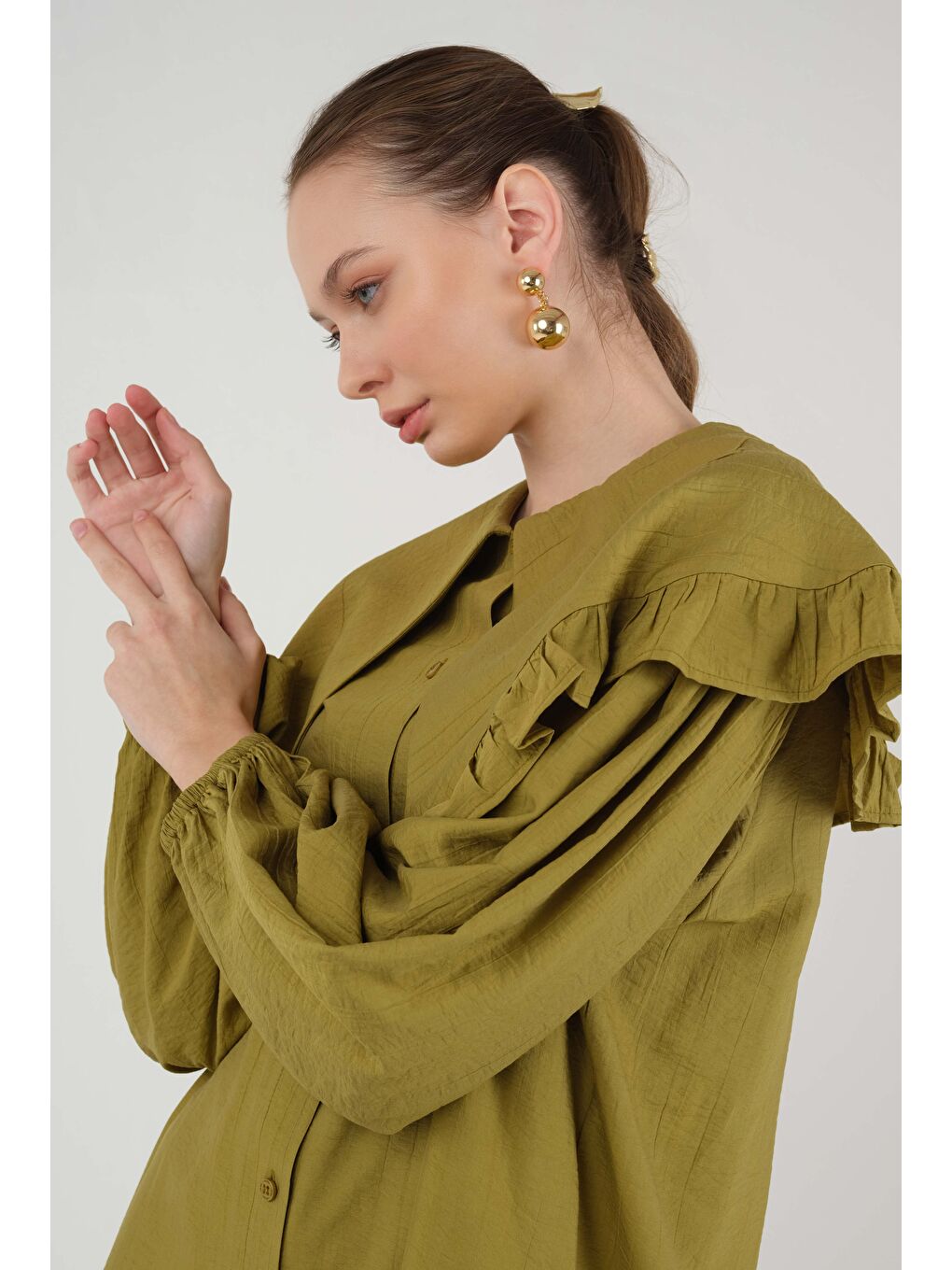 Yeşil Yakası Fırfırlı Gömlek Olive-3