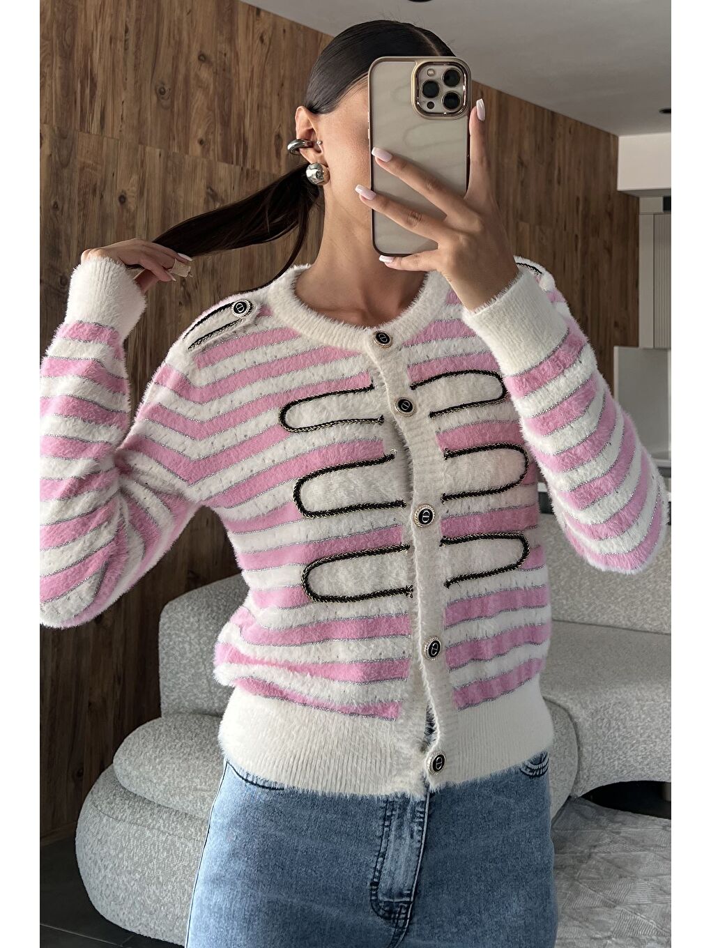 Pembe Çizgili Yumoş Triko Hırka