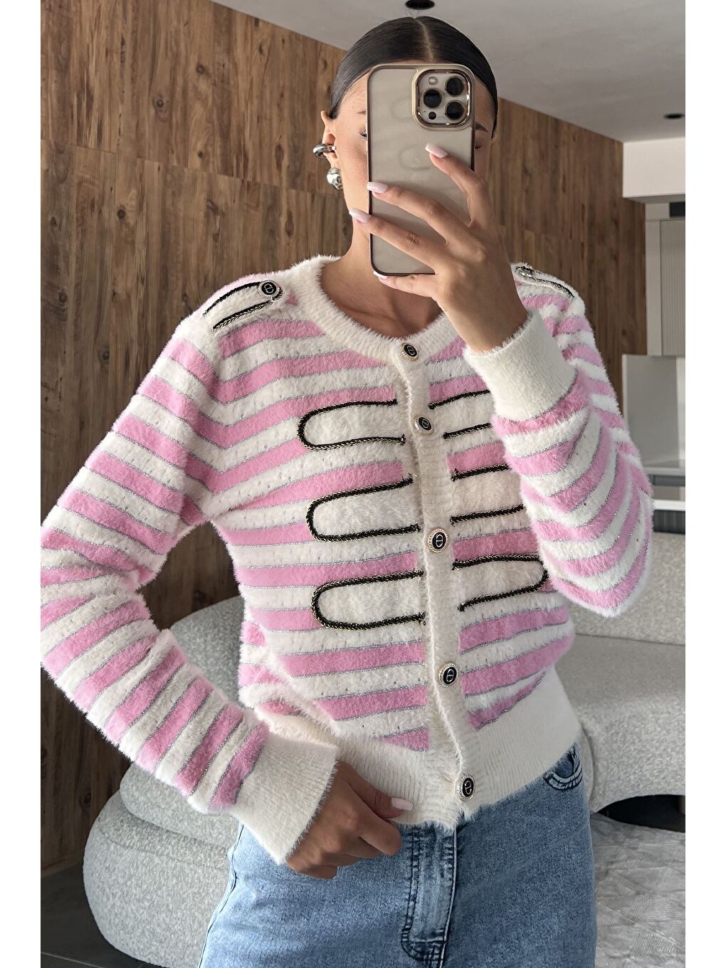 Pembe Çizgili Yumoş Triko Hırka-1