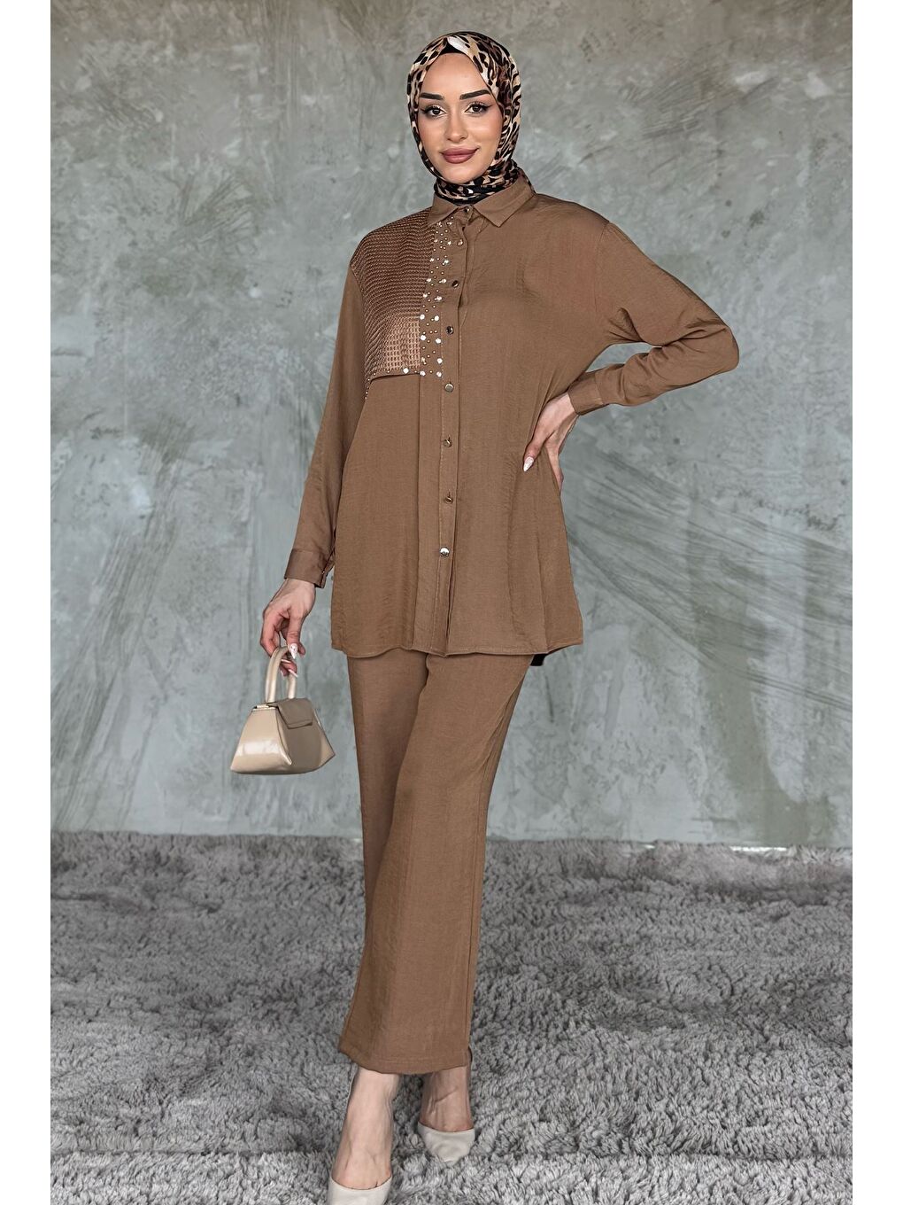 Bej Dantelli Taşlı Tesettür Tunik Pantolon İkili Takım