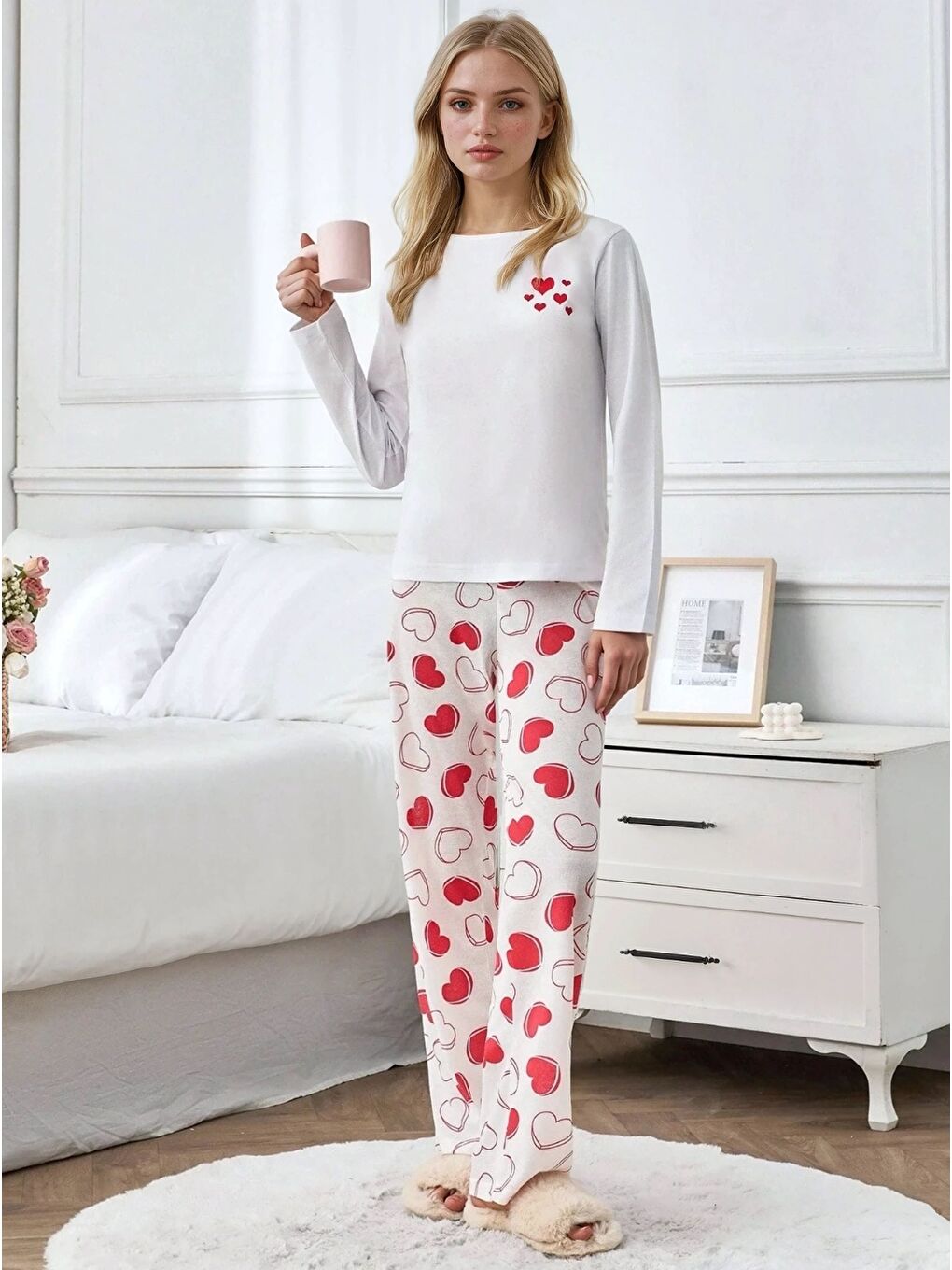 Kalp Baskılı Uzun Kollu Beyaz Pijama Takımı-1