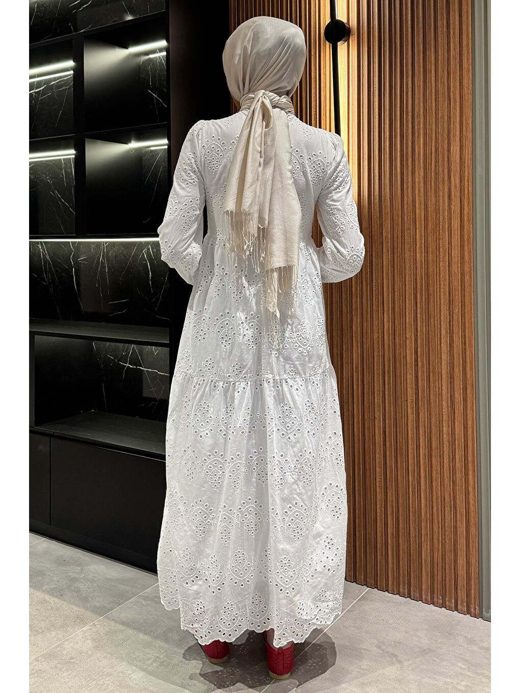 Ekru Kadın Bilek Lastikli Fistolu Fırfırlı Tesettür Elbise-6