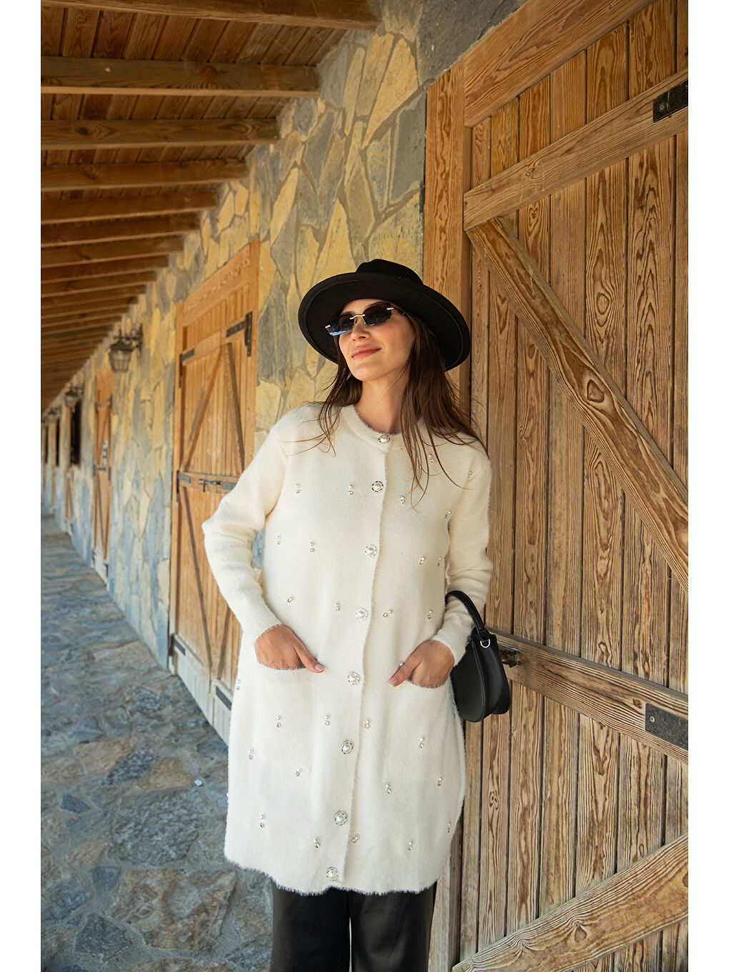 Kadın İnci Detay Triko Ceket Bej