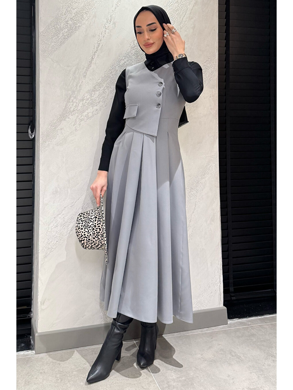 Gri Kadın Düğme Detaylı Pileli Tesettür Jile Elbise-2