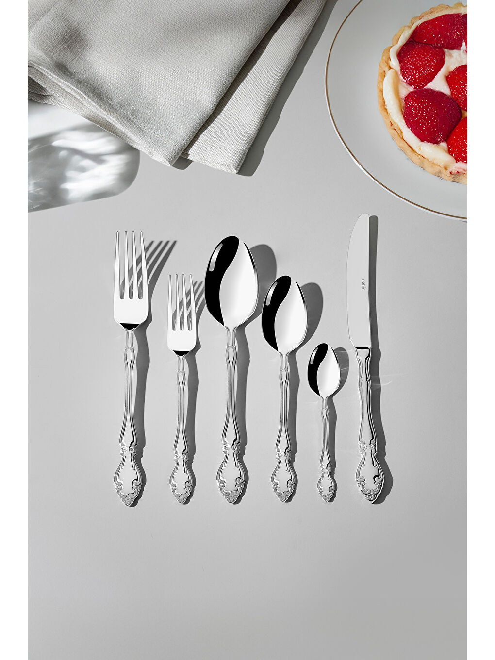 Gri Adriana Sade 12 Kişilik 72 Parça Kutulu Çatal Kaşık Bıçak Takımı