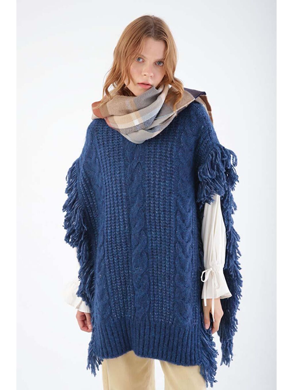 Lacivert-Saçaklı Triko Panço-4