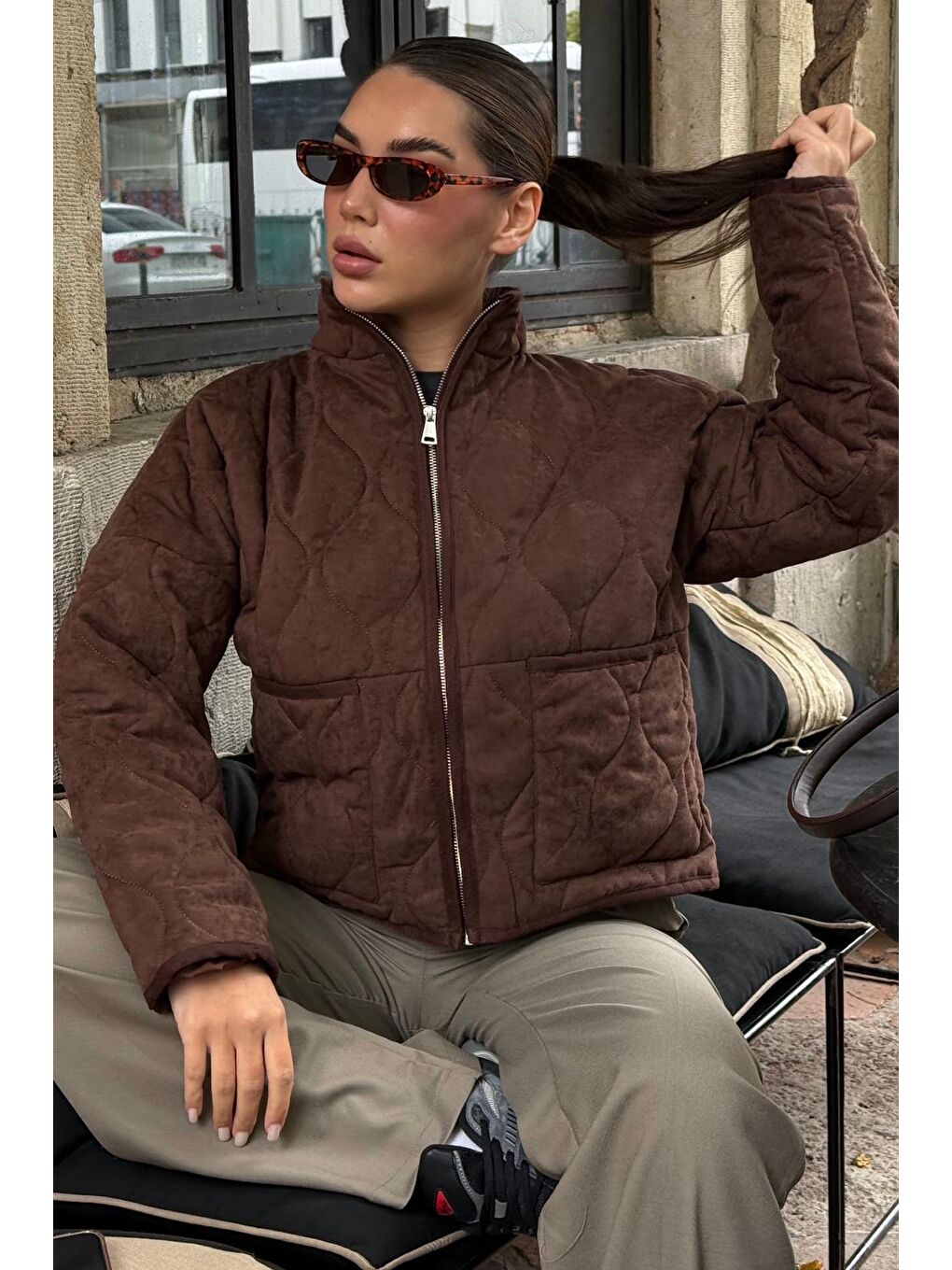 Acı Kahverengi Dik Yaka Kapitone Kadın Mont Mg2568