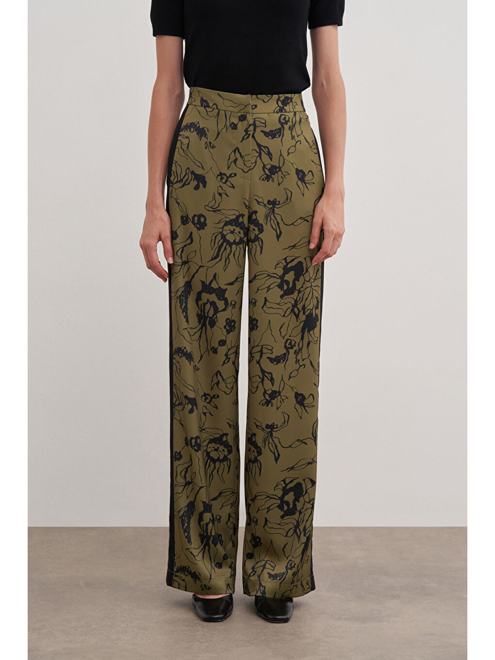 Yeşil Desenli Kemerli Pantolon-2