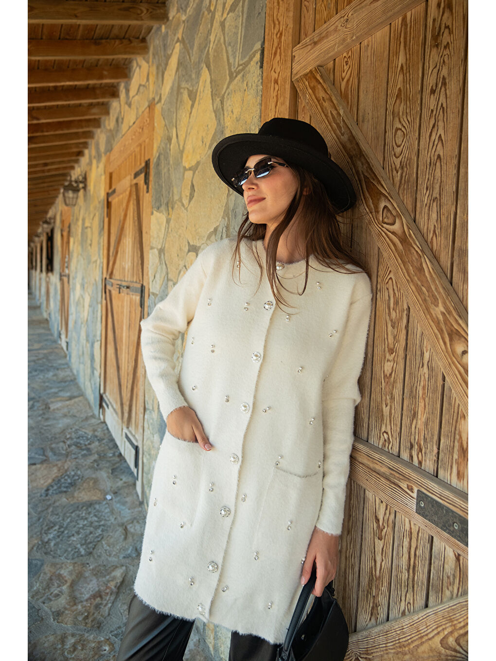 Kadın İnci Detay Triko Ceket Bej-2