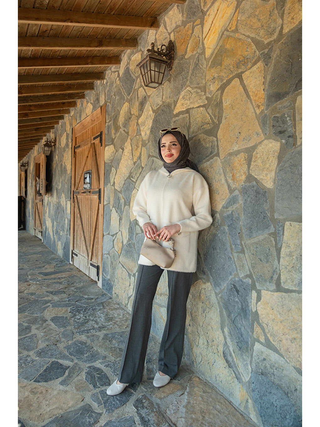 Kadın Fermuarlı Triko Ceket Bej-1