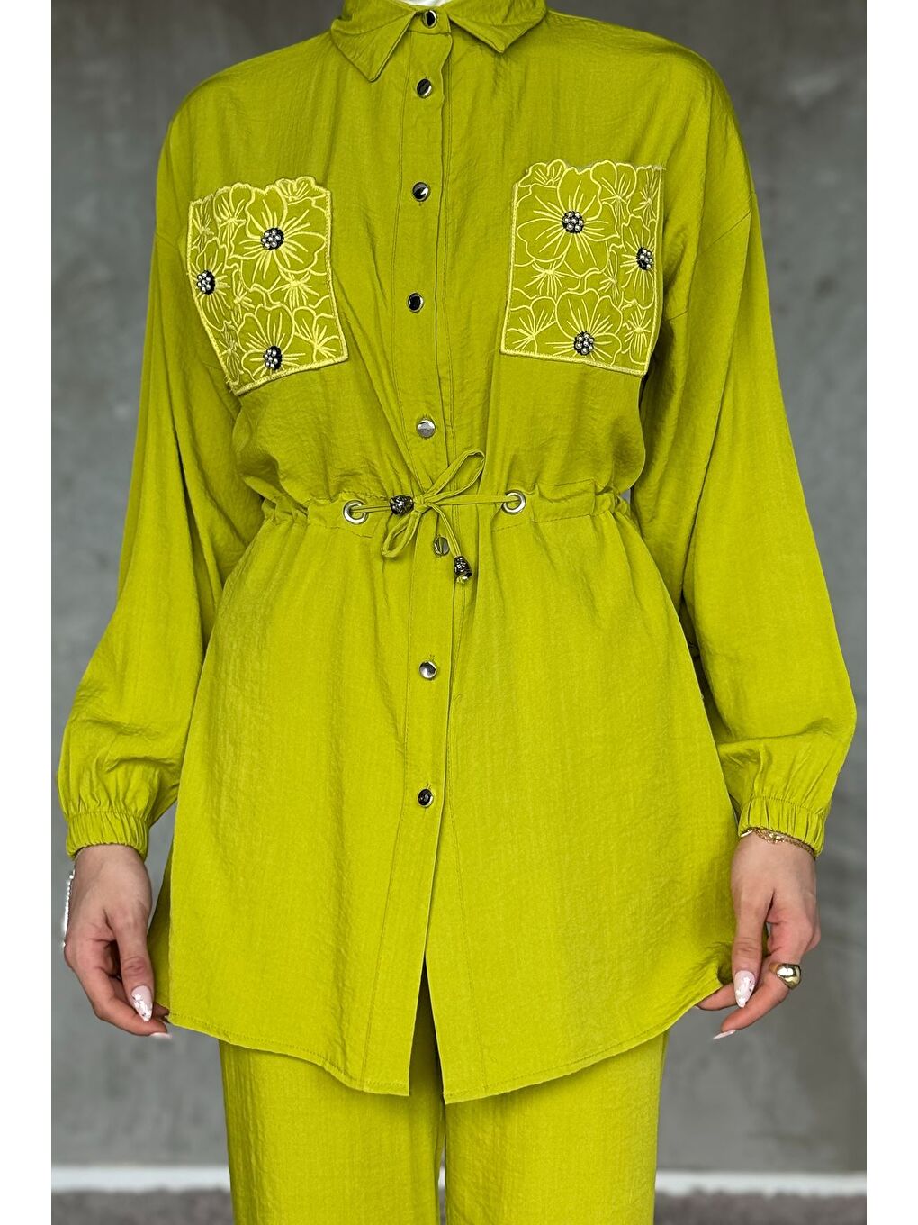 Yeşil Cep Nakışlı Bel Bağcıklı Tesettür Tunik Pantolon İkili Takım-4