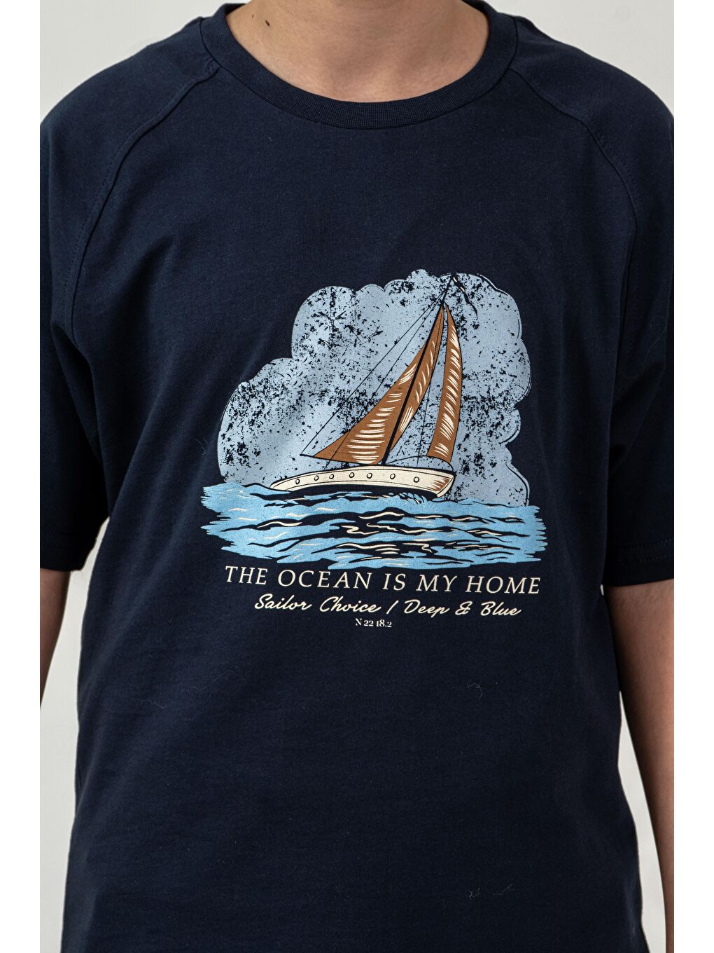 Lacivert Üst Ön Orta Yelken Baskılı Alt Sol Bacak Baskılı Erkek Çocuk Şort - Tişört Takımı-3