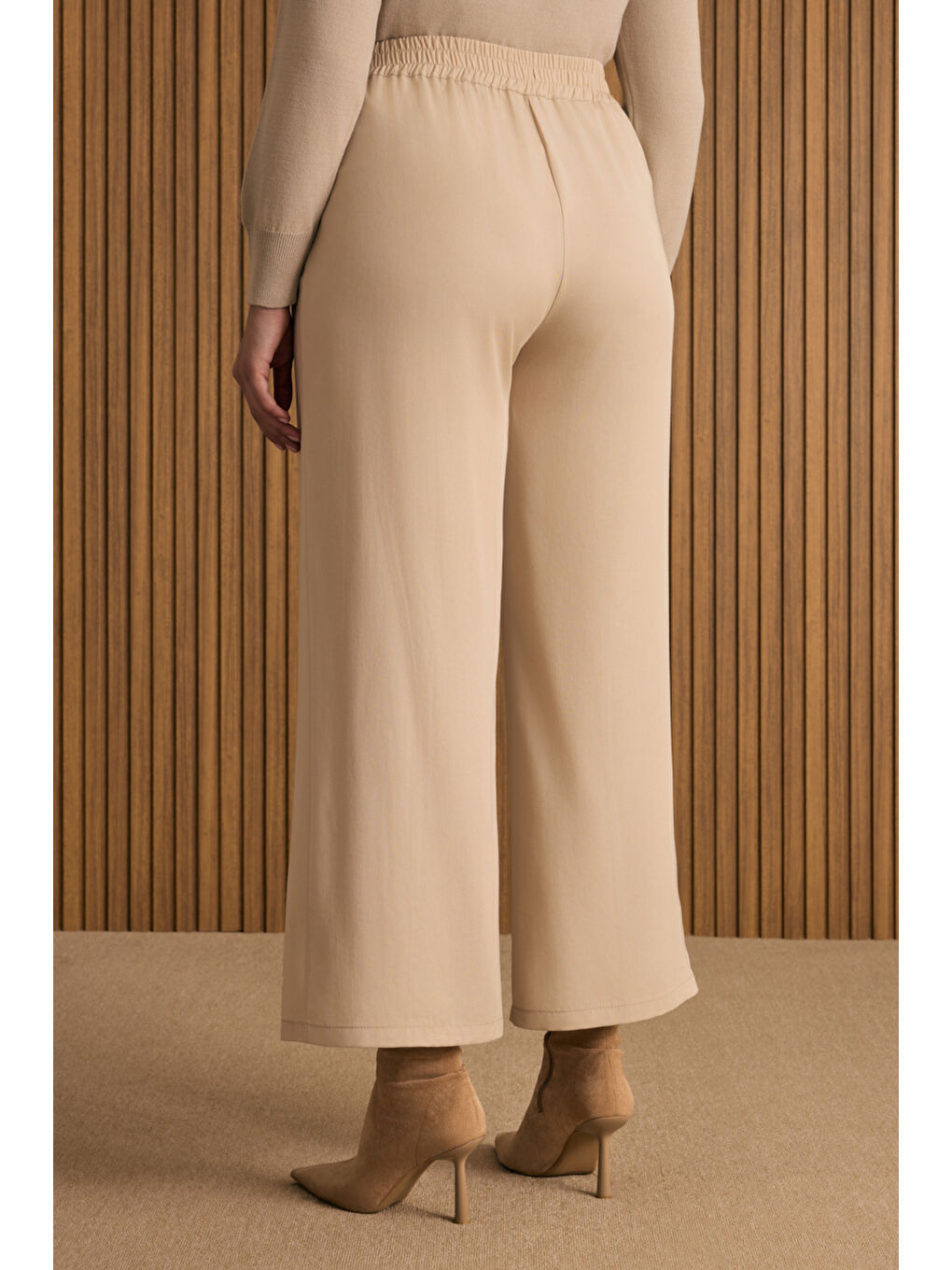 Bej Beli Lastik Detaylı Lyocell Pantolon Etek-5