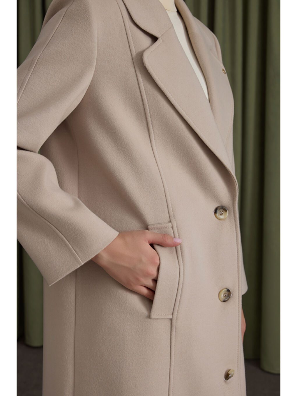 Bej Kup Detaylı Kaban-2