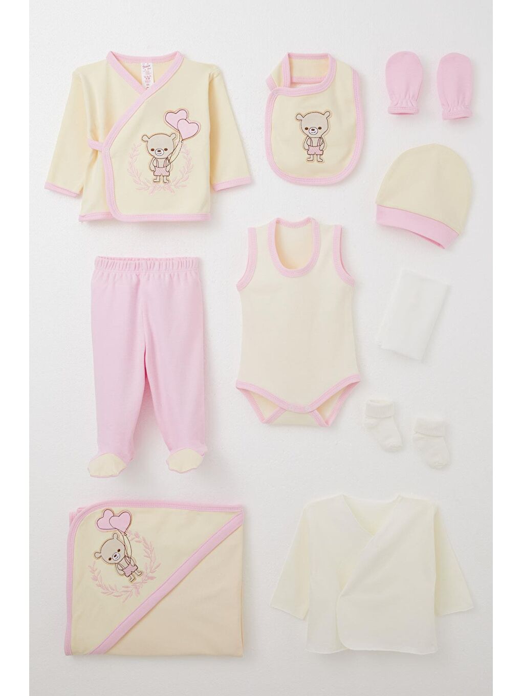 Ekru Kız Bebek Hastane Çıkışı 10 Lu Sevgi Temalı Ayıcık Nakışlı Krem (0-3 Ay)