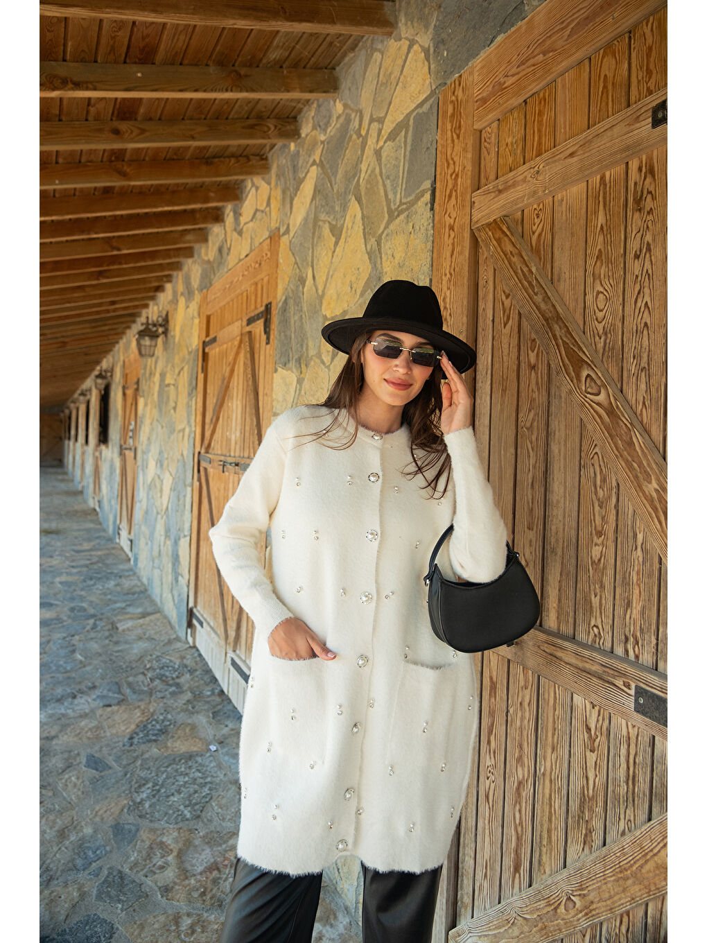 Kadın İnci Detay Triko Ceket Bej-4