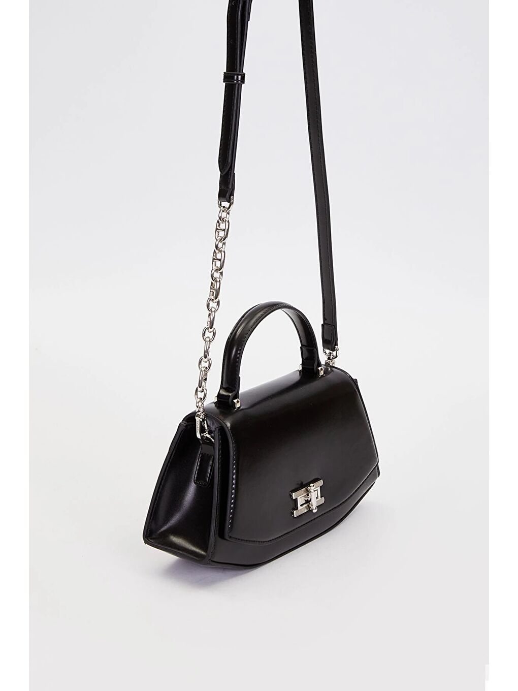 Premium Siyah Kadın Omuz Çantası 930447-1